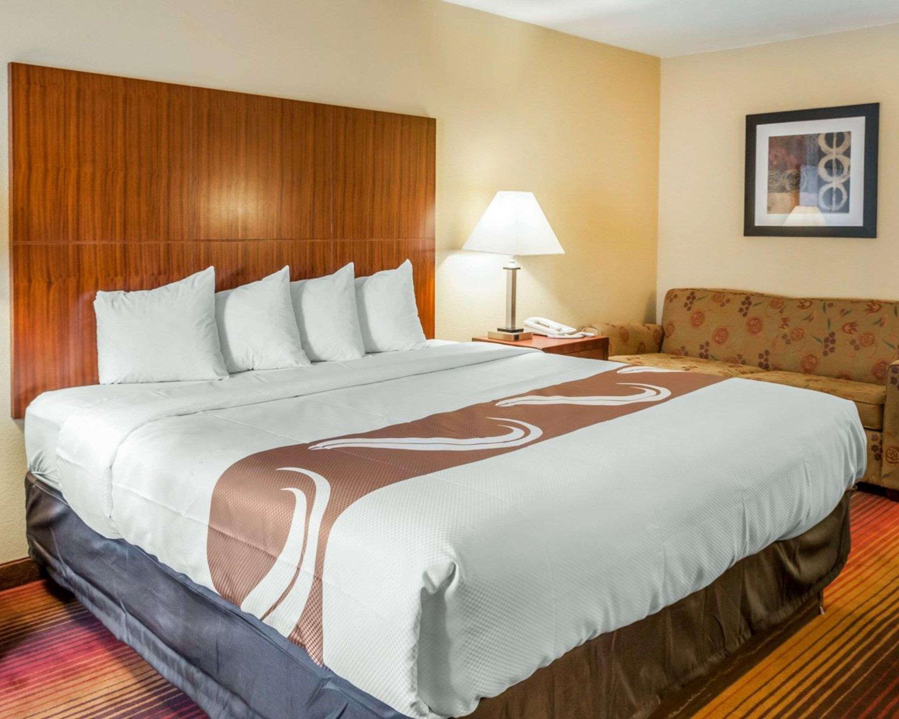 Quality Inn & Suites Albuquerque West Екстериор снимка
