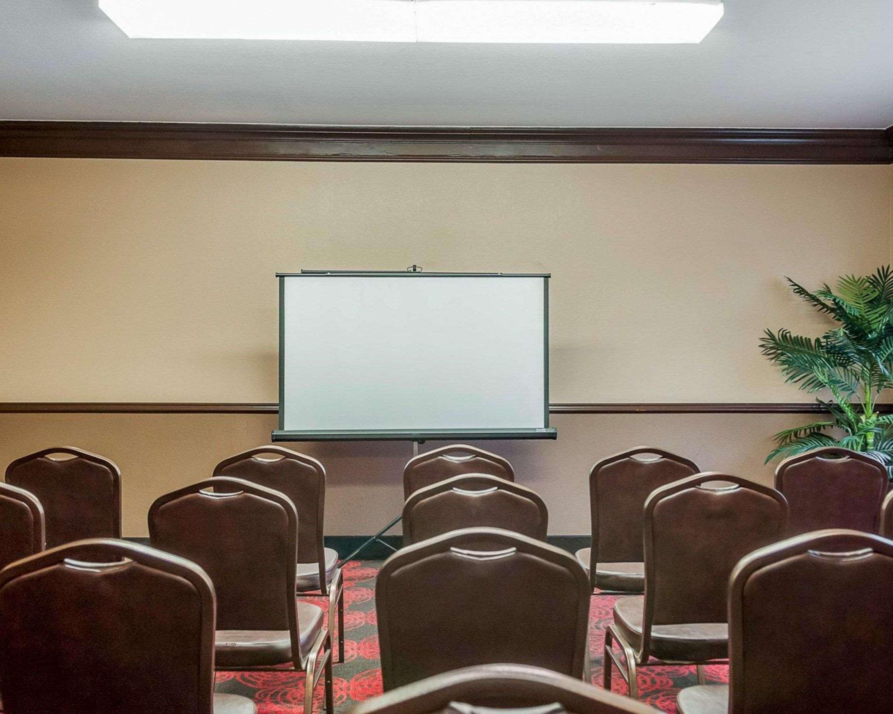 Quality Inn & Suites Albuquerque West Екстериор снимка